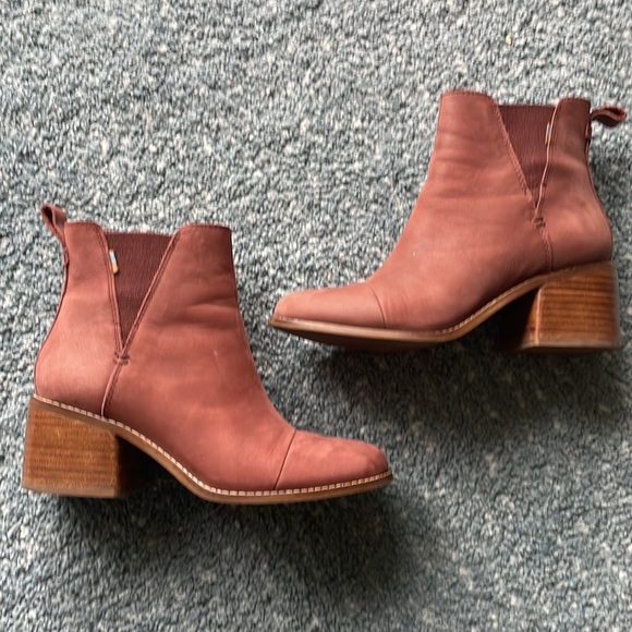 Toms Esme boots size 7 - Picture 3 of 8